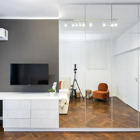 Chic Old Center Apartment Bucharest